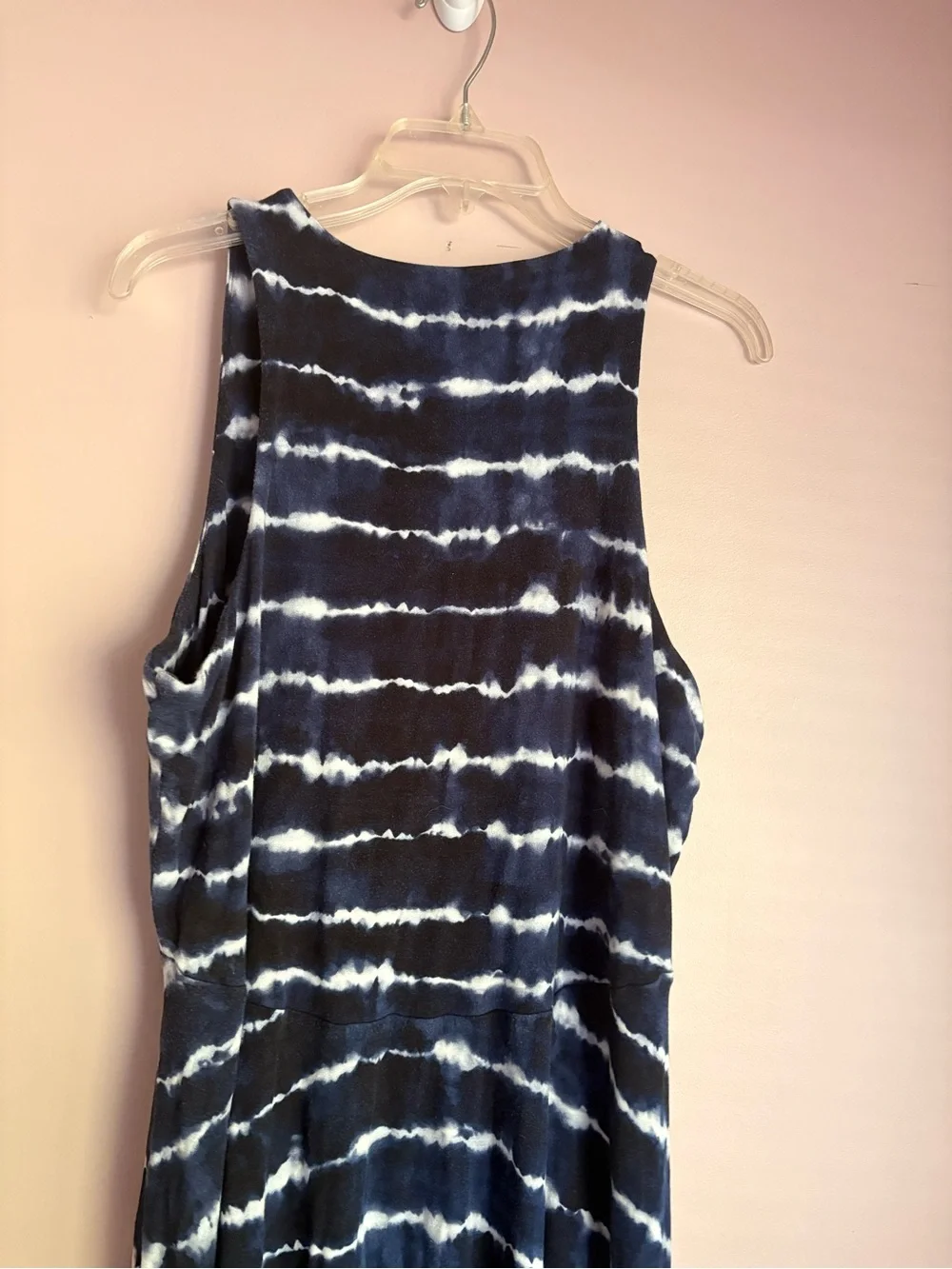 💚Athleta Navy and White Tie-Dye Maxi Dress